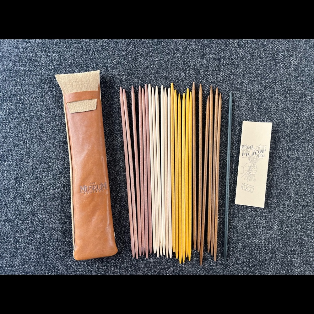•Pioneer Pick-Up Sticks Wood Set•